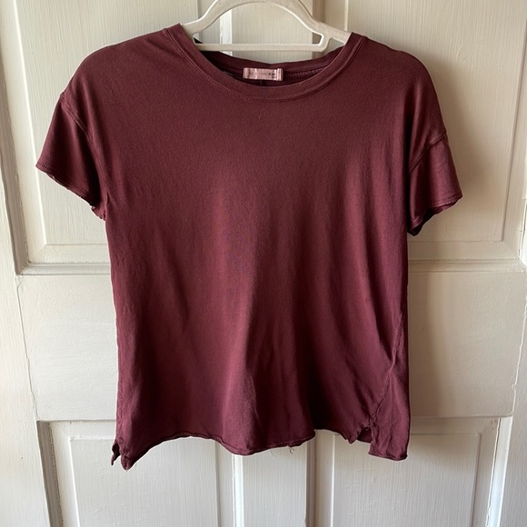 rag & bone Tops - Rag & Bone burgundy tee